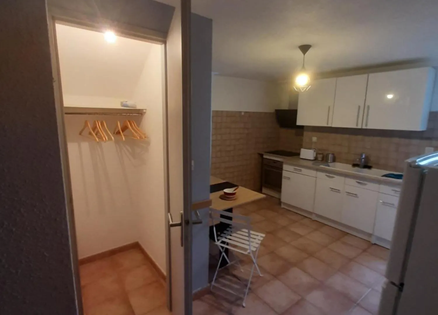 Appartement 3 chambres avec terrasse Pierrelatte 0*,